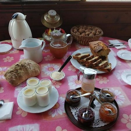 Bed and Breakfast Le Fidele Saint-Chamant Exteriér fotografie