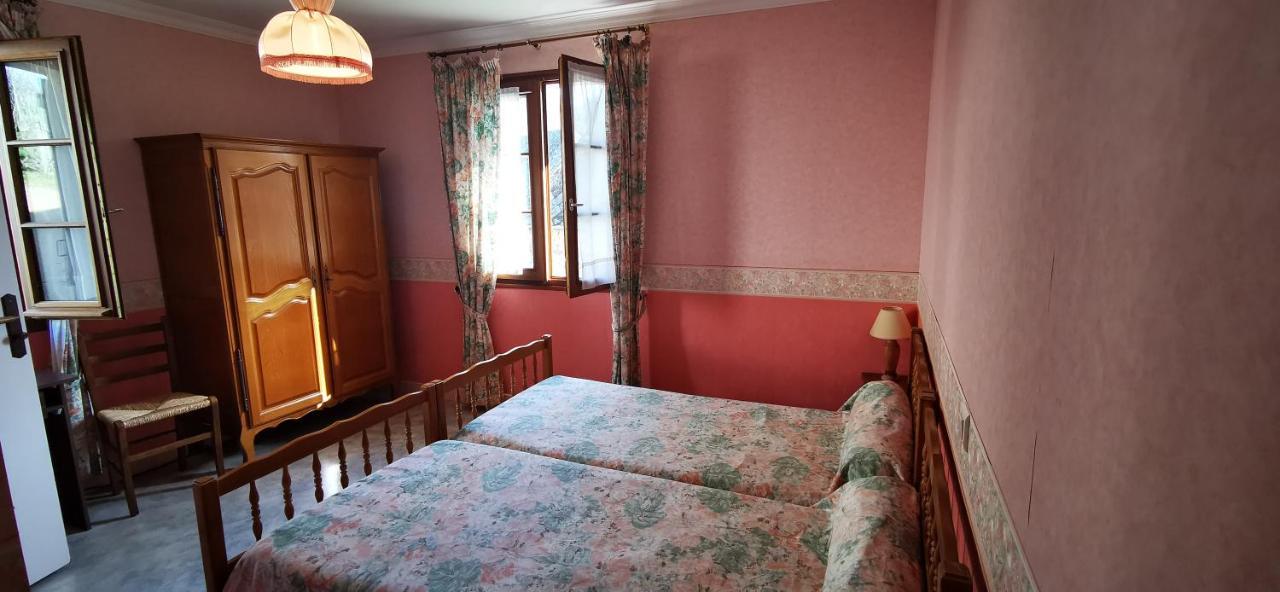 Bed and Breakfast Le Fidele Saint-Chamant Exteriér fotografie